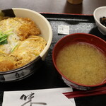 市場食堂 - 日替わり定食（カツ丼）