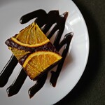 THIRD PLACE ROKKO - オレンジブラウニー。本日のケーキはお店にてご確認ください。