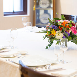 最大20名様まで。お顔合わせ接待に人気。お子様同伴も可です。室料11,000円