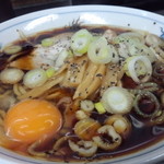 富山ブラックはトッピングも含めて、トータルの味の調整力が肝だ！