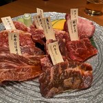 焼肉 土古里 金タレ - お肉8種盛り合わせ