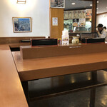 信州屋 - お昼なのに店内がらがら