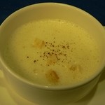 シェ・ムラ - ホワイトアスパラのポタージュ