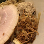 フスマにかけろ 中崎壱丁 中崎商店會1-6-18号ラーメン - 