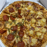Domino's Pizza - ドミノデラックスとトロピカルのハーフ&ハーフ