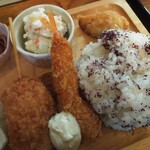 食事処はゃちゃん - ポテサラ　揚げ餃子　ごはん　海老フライ・串カツ