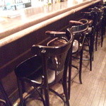 バー ハッチョー - カウンター席