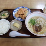 お食事処 金平 - 料理写真:ラーメンセットA（ミニラーメン・ライス・からあげ）￥700