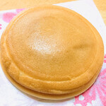 もち吉 - 料理写真:季節限定えん餅 さくら餡