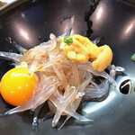 初芳鮨 - 白魚　海胆、　鶉卵
