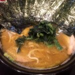 家系ラーメン たつ家 - 再訪問 2020/04 限定バラチャーシュー麺+のり (950円)