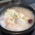 韓国館 - 参鶏湯(あっつ熱)
