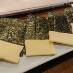 Torishin - 海苔チーズ 320円