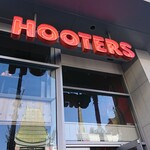 HOOTERS - 