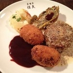 呆喰亭 信夫 - スパシャル（ハンバーグと桜マスのクリームコロッケ）