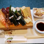 錦龍 - にぎり寿し梅　1100円
