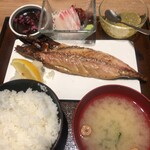 鮮魚釜飯 ヒカリ屋 - トロ鯖塩焼き定食