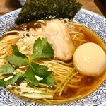 東京ラーメン 射心 - 醤油ラーメン　味玉トッピング