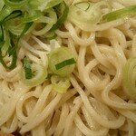 エース軒 - 瑞々しくて口当たりの良い麺400g