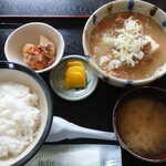 繁昌軒 - もつ煮込定食  900円