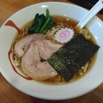 かまや食堂 - 中華そば（700円）