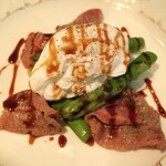 ラ プランシュ - 神戸牛のバラ肉とアスパラの冷製すきやき仕立て