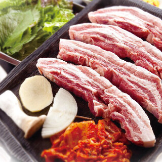 The most popular thick-sliced samgyeopsal!! ︎