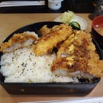 喜泉 - ミックス（チキンと魚）900円