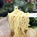 神鷹山 - 中太の麺アップ
