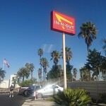 IN-N-OUT BURGER - 