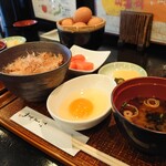 Tamagoya - 玉かけめし 680円