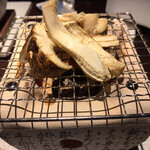 日本料理 TOBIUME - 人脈：”Some Like It Hot゛熊本産樫炭を使って