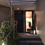 日本料理 TOBIUME - 外観 入口