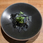 マーマ ノン マーマ - 浦村牡蠣のソテー菊芋のピューレと竹炭のクロッカンテ（2人前￥1900）。スタイリッシュ！