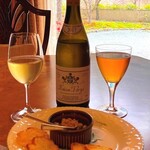 プティレストラン グーテ - 白ワイン＆ノンアルコールビール