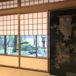 旅亭半水廬 - 中庭を望む雪見障子