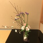 旅亭半水廬 - 床の間の生花