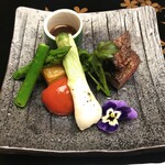 旅亭半水廬 - 肉料理：長崎和牛ステーキ 彩り焼野菜 新玉葱ソース
