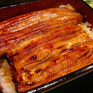 愛知一色產鰻魚盒飯