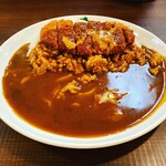 Moutain curry - ロースカツカレーチーズのせ