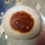冨士屋 - フライパンで焼いた酒饅頭