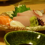 魚菜 うお江 - 刺身盛り合わせ2人前