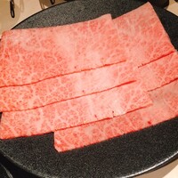Yakiniku BarBies - 鉄鍋焼きすき 1800円
                    仙台牛のサーロイン
