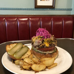 エーエス クラシックス ダイナー - ４月のマンスリーバーガー ：フィリーチーズステーキバーガー￥１６００