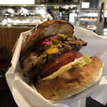 エーエス クラシックス ダイナー - ４月のマンスリーバーガー ：フィリーチーズステーキバーガー￥１６００