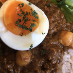 EAT Healthy Food Cafe - カレーのアップ