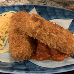 てしお料理屋 - カニクリームコロッケ　トマトソース