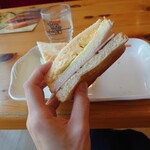 コメダ珈琲店 - 独り占めじゃー!