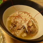 魚菜 うお江 - 牛すじと大根の煮物