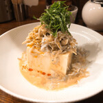 創作麺工房 鳴龍 - しらす冷やっこ　300円